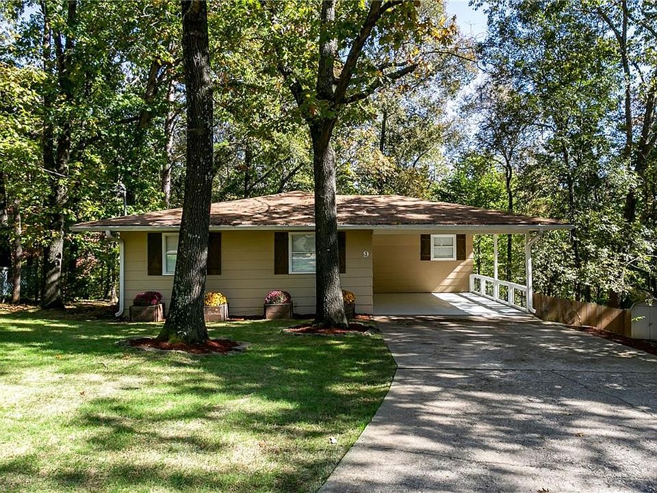 1st image of 9 Hampstead Cir