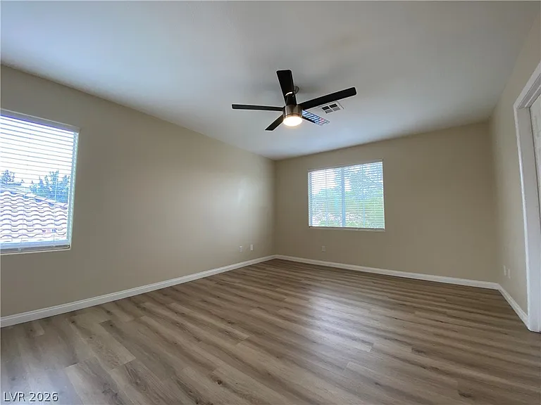 10549 Cedar Run Ct — Photo 11