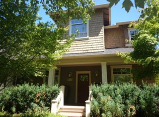 818 24th Ave, Seattle, WA 98122