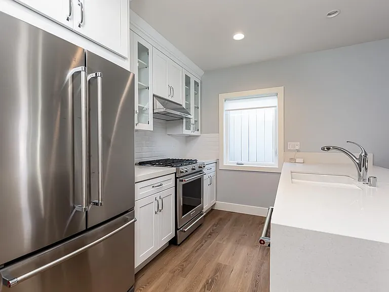 1438 Hornblend St — Photo 5