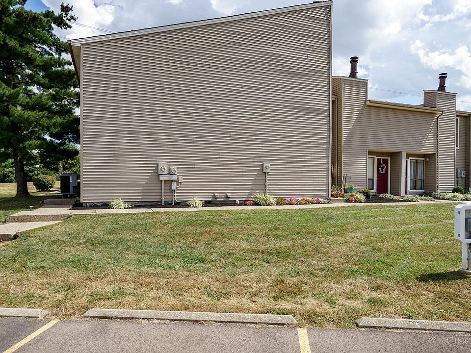 Apple - y Apple Watch Series 10 (GPS+Cellular) 42mm Titanium Case with