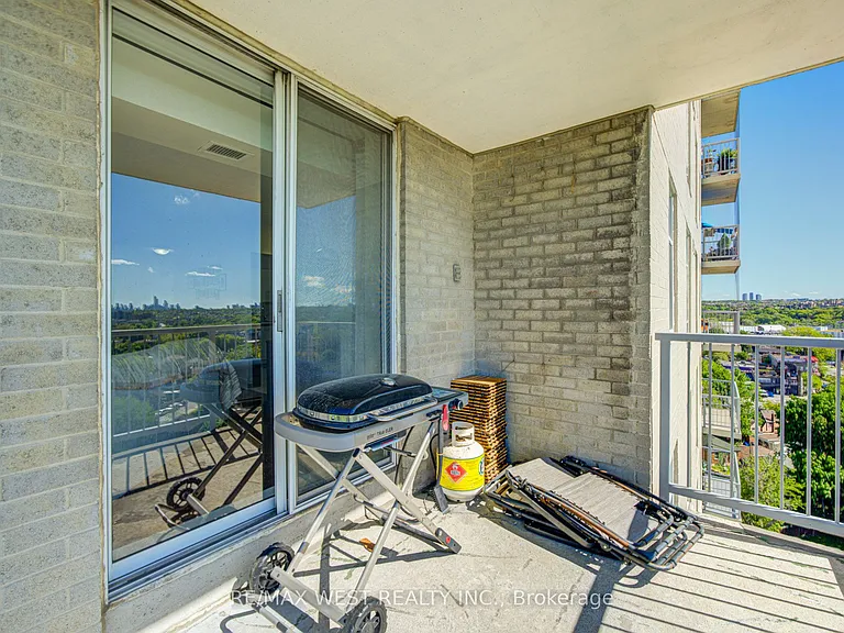 3559 Eglinton Ave W #1309 — Photo 38