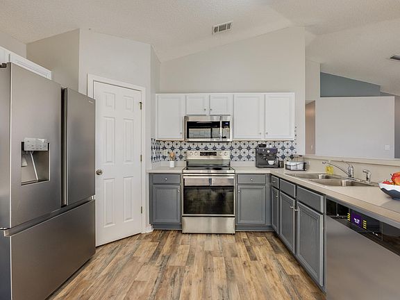 5th image of 118 Nivana Dr