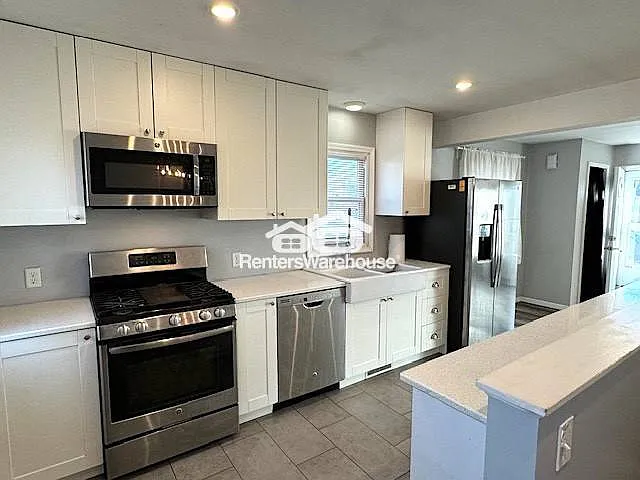 7908 W 31st St — Photo 4
