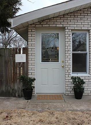2nd image of 7728 Benmore St