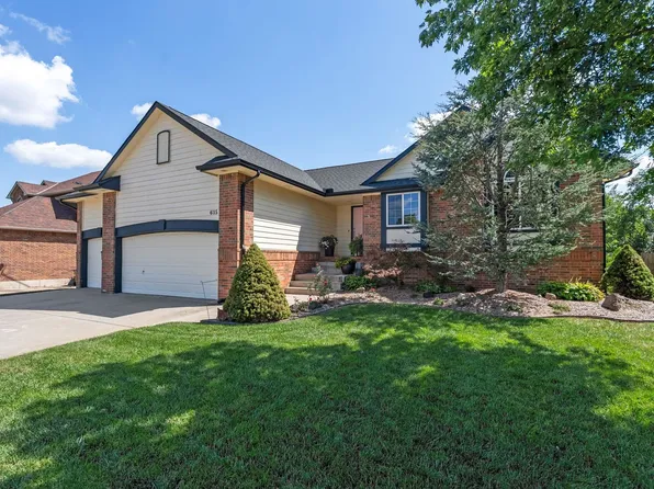 615 Greenfield St, Valley Center, KS 67147