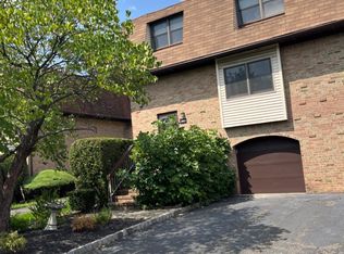 3601 N Oaks Blvd, North Brunswick, NJ 08902