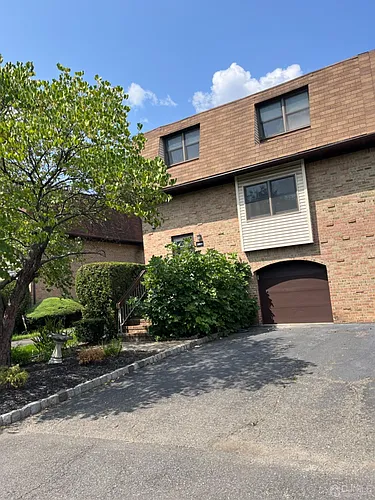 3601 N Oaks Blvd Photo 1