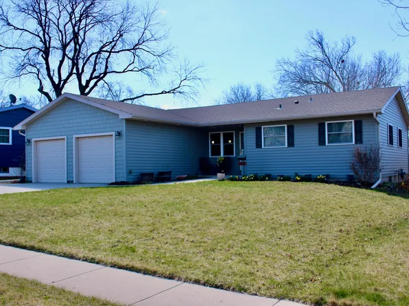 1218 Jefferson St, Ames, IA 50010