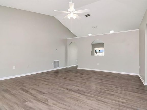 3rd image of 5051 Teather St