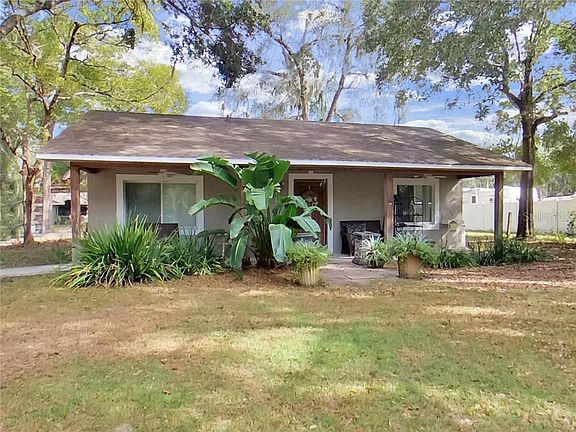 4th image of 15911 W Lake Burrell Dr