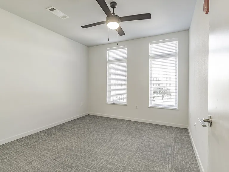 Pinnacle Heights — Photo 28