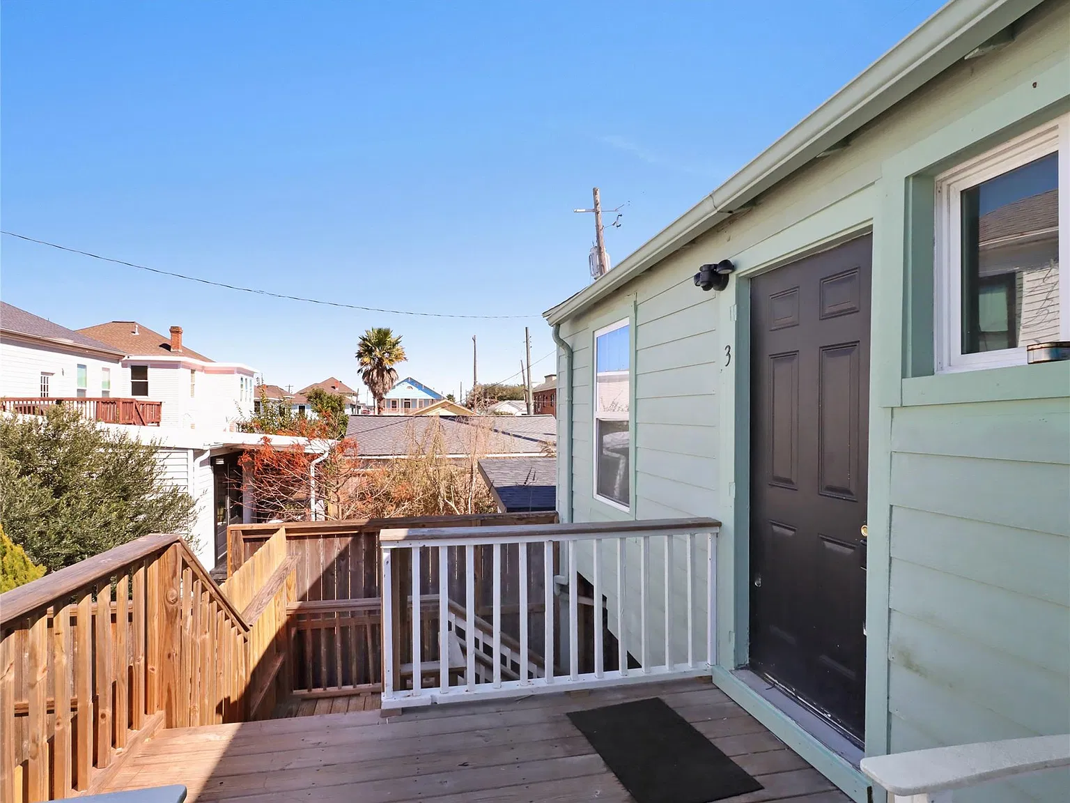 1 bed, 1.0 bath, 647 sqft, $1,000 — Photo 2