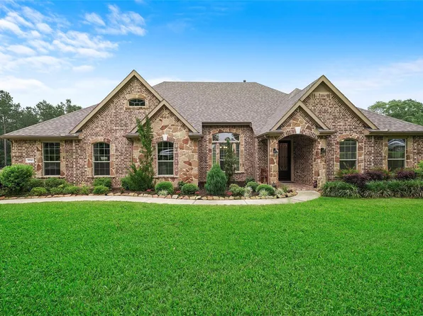 9542 Longmire Oaks Dr, Conroe, TX 77304