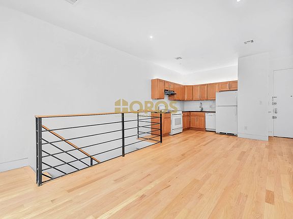 5th image of 369 Harman St APT 1C