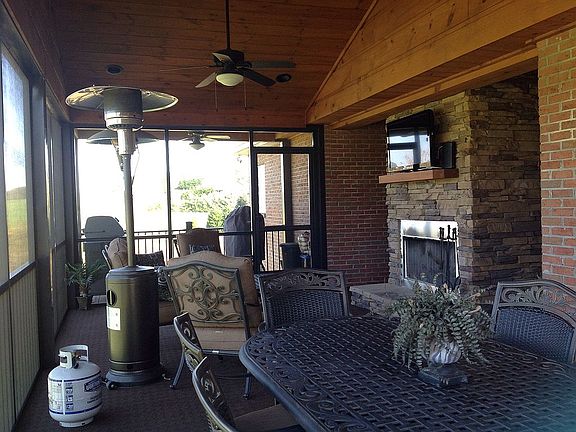 2nd image of 3423 Colby Cove Dr