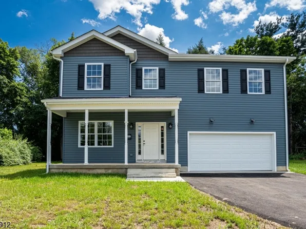 692 Belvidere Rd, Phillipsburg Town, NJ 08865