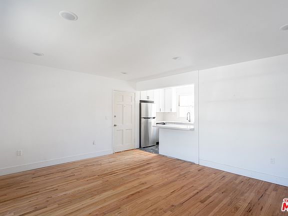 5th image of 1132 Princeton St #1132D