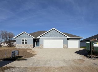 4666 Paul Ln, Green Bay, WI 54313
