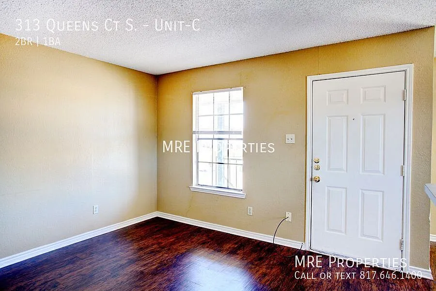 Be First in Line | Mid-August Move-In | 2 Bedroom Mansfield Apartment for Lease — Photo 2