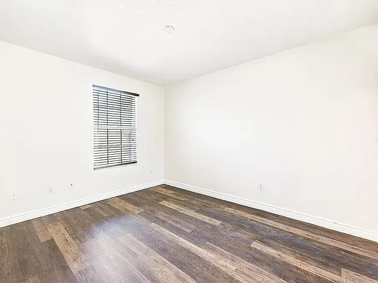 Room 1 for Rent