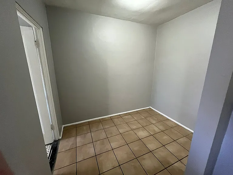 3440 Delor St — Photo 40
