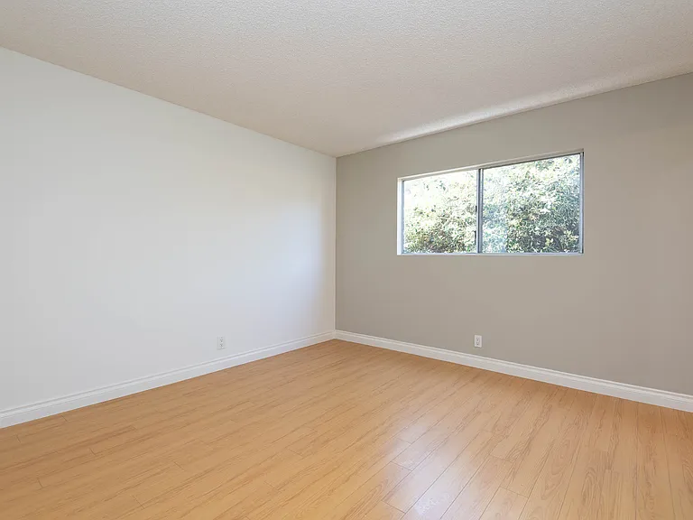 12760 Caswell Ave #100 — Photo 8