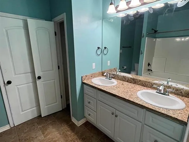 9437 Redwood Lake Blvd — Photo 18