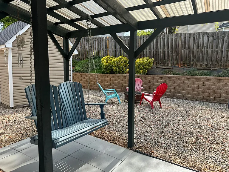 136 Madelia Pl — Photo 33