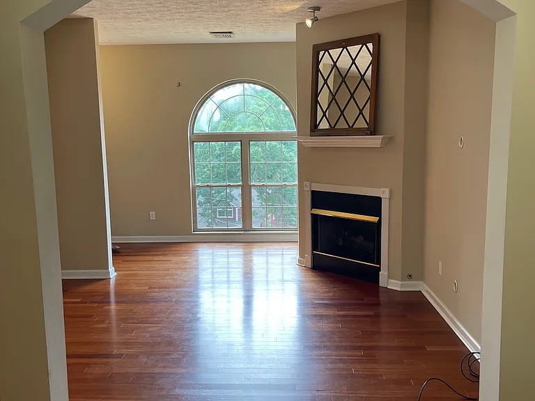 4805 Lyons View Pike #304 — Photo 17