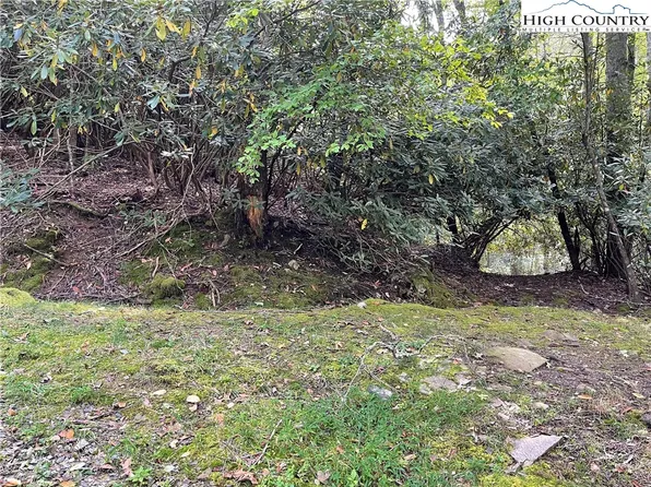 000 Marlowe Hill, Banner Elk, NC 28604