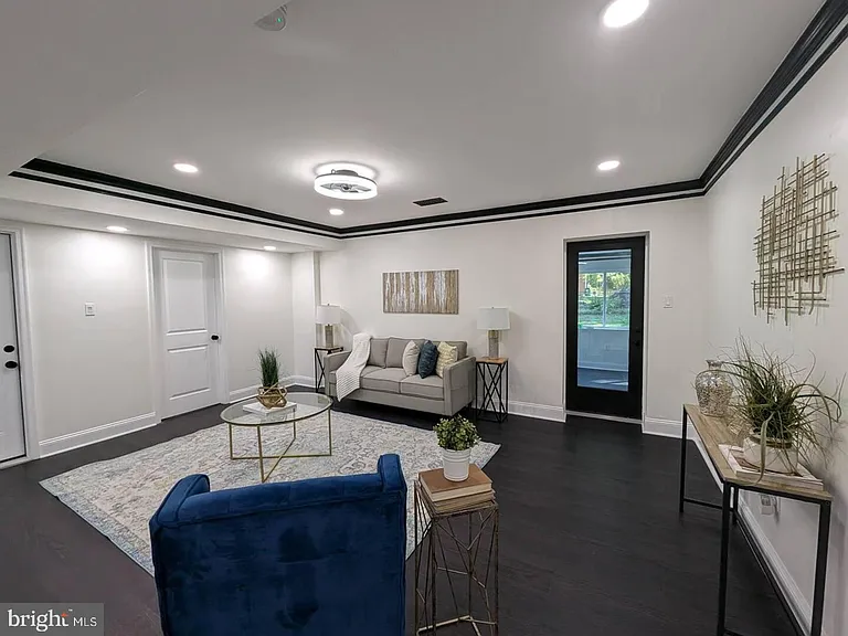 2208 Wakefield St — Photo 17