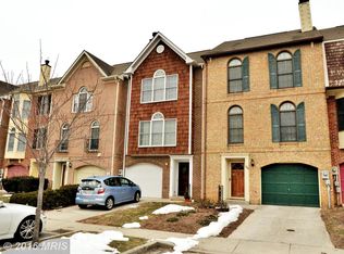 102 Victoria Sq, Frederick, MD 21702