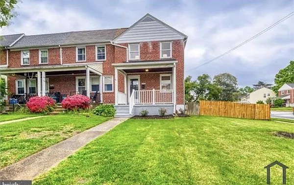 4 bed, $3,000 — Photo 2