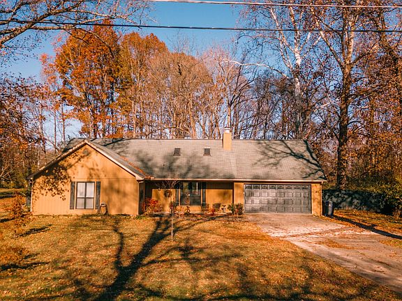 4th image of 7013 Yorkshire Dr