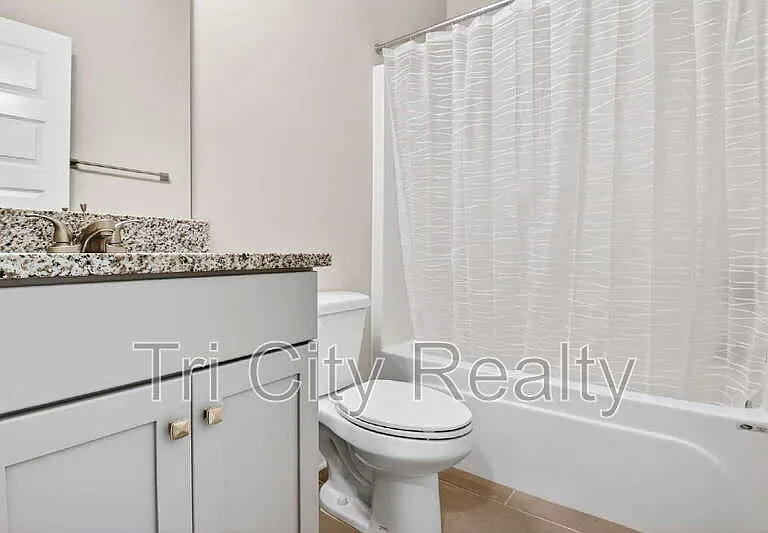 6230 Gordon Rd — Photo 35