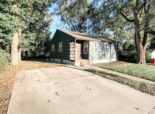 106 N Mattis Ave, Champaign, IL 61821