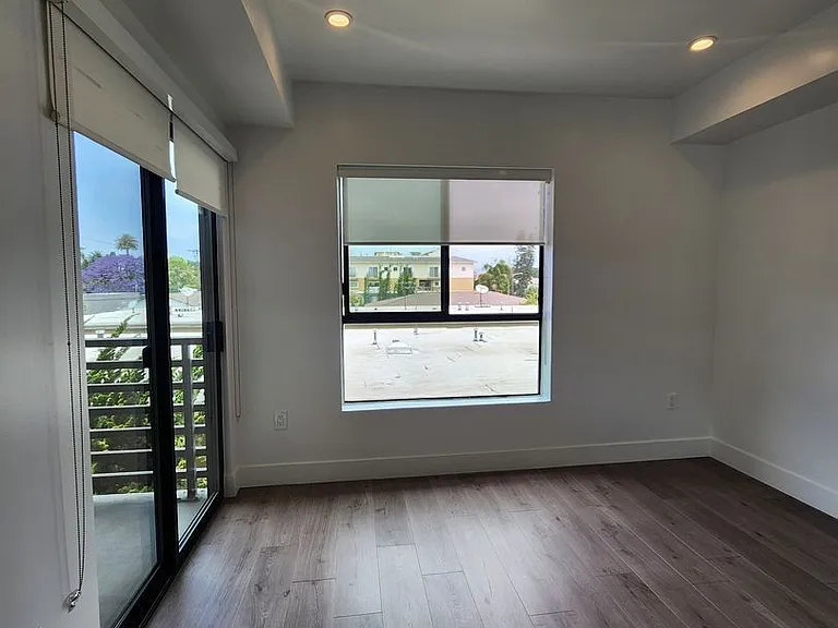 4227 McLaughlin Ave #303 — Photo 8