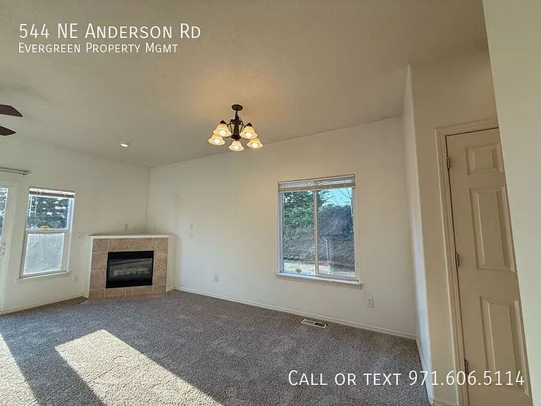 544 NE Anderson Rd — Photo 7