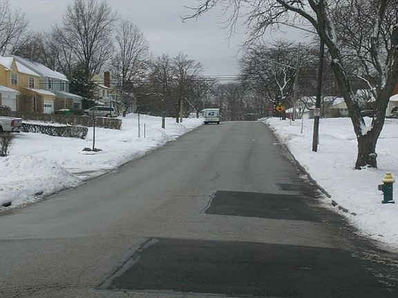 4th image of 4385 Acacia Dr