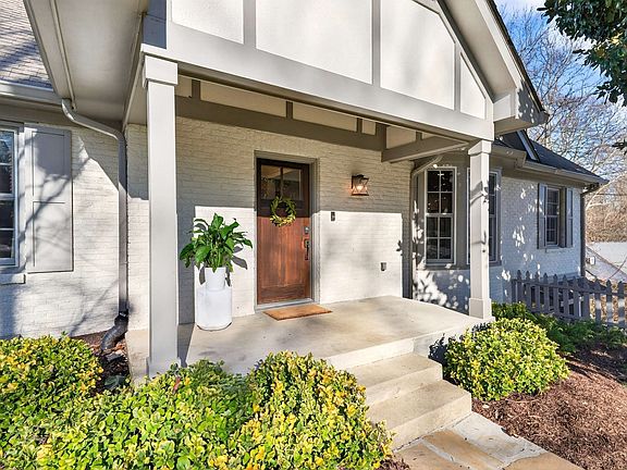 5th image of 1116 Brookmeade Dr