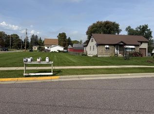 813 Hickory St, Mauston, WI 53948