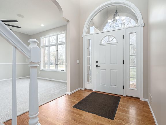 3rd image of 8511 Finch Dr
