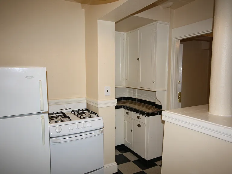 4263 SE Belmont St #D — Photo 5