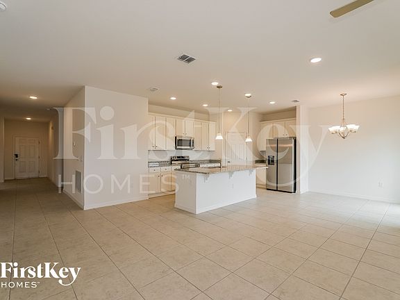 3rd image of 597 Crown Rose Dr