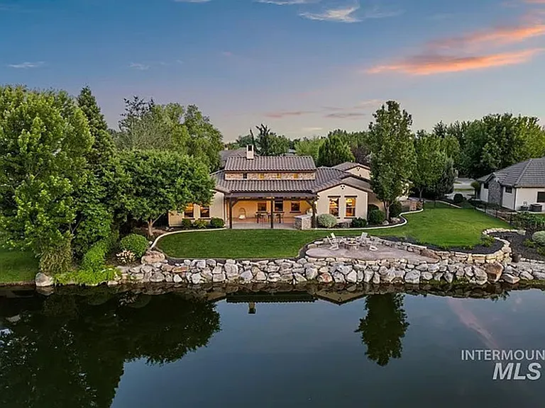 966 W Watersford Dr — Photo 4