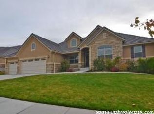1035 Caprice Ln, Fruit Heights, UT 84037