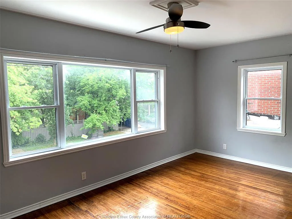 3 bed, $1,700 — Photo 2