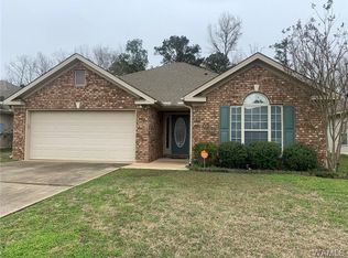 13894 Highland Pointe Dr, Northport, AL 35475