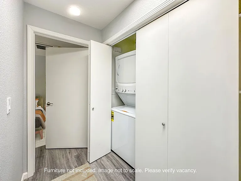 515 Camanche Lane - Summer Gardens Apartments — Photo 18